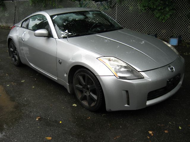 2005 Nissan 350Z 5DR 7-pass VAN I4 FWD