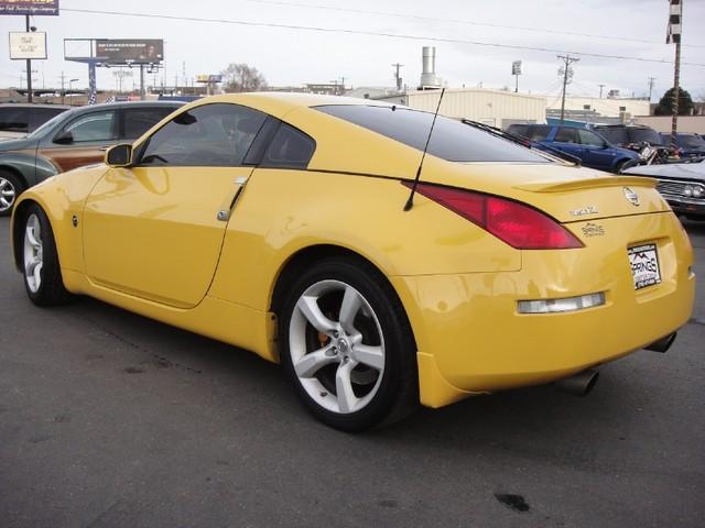 2005 Nissan 350Z Unknown