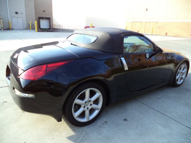 2005 Nissan 350Z 5DR 7-pass VAN I4 FWD