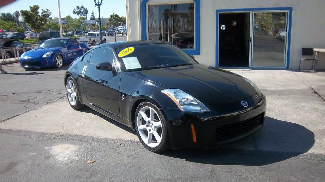 2005 Nissan 350Z 5DR 7-pass VAN I4 FWD