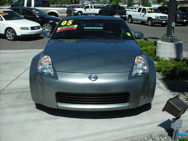 2005 Nissan 350Z CD With MP3