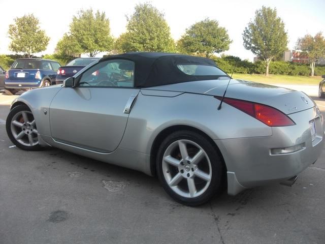 2005 Nissan 350Z Supercrew-short-fx4-leather-4wd-e85-1 Owner