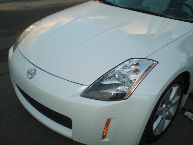 2005 Nissan 350Z 5dr 7-pass Van V6 LE FWD