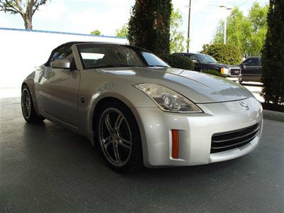 2006 Nissan 350Z 5dr 7-pass Van V6 LE FWD