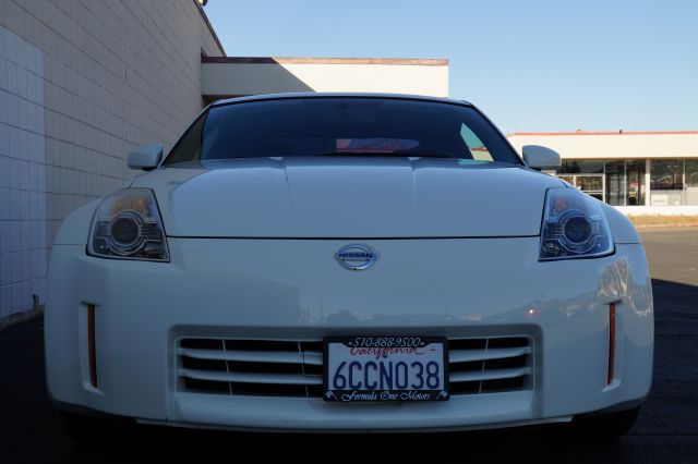 2006 Nissan 350Z Base