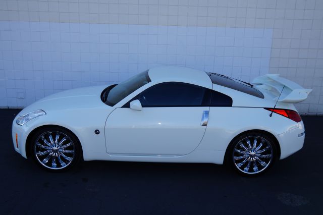 2006 Nissan 350Z Base