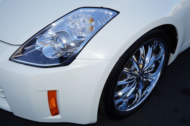 2006 Nissan 350Z Base