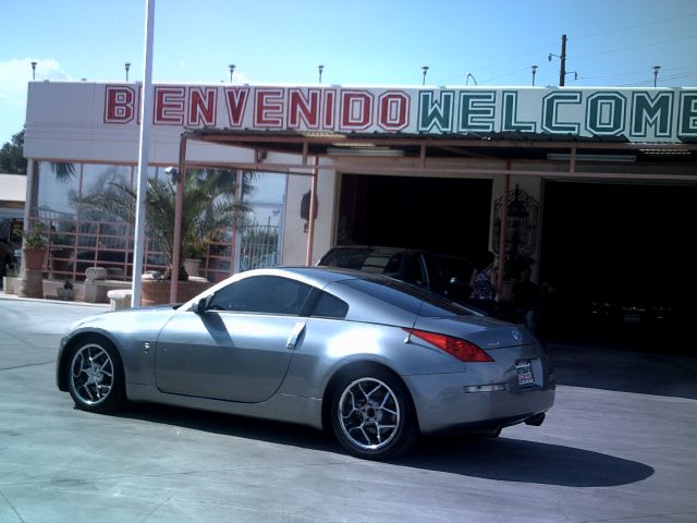 2006 Nissan 350Z Base