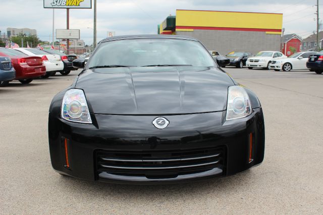 2006 Nissan 350Z 5dr 7-pass Van V6 LE FWD