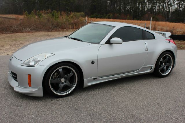 2007 Nissan 350Z 5DR 7-pass VAN I4 FWD