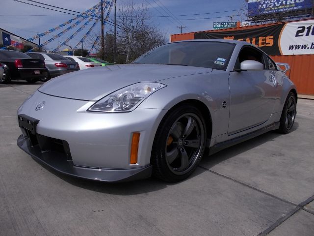 2008 Nissan 350Z King Ranch Supercab Short Bed