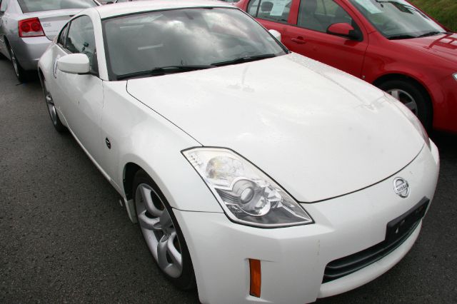 2008 Nissan 350Z 5DR 7-pass VAN I4 FWD