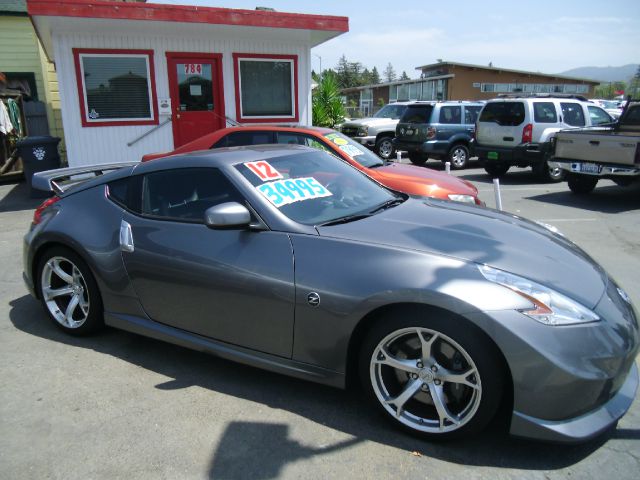 2012 Nissan 370Z IS 3