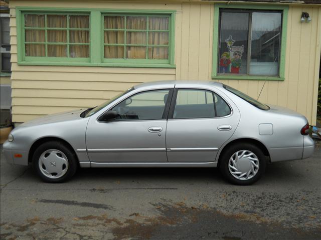 1995 Nissan Altima Clk320 Convertible With Gps