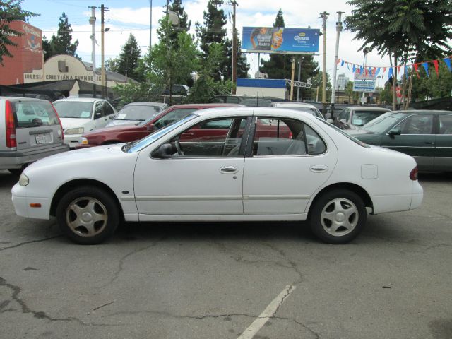 1997 Nissan Altima 6 Speed Transmision