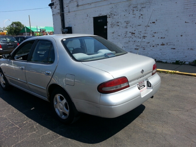 1997 Nissan Altima Clk320 Convertible With Gps