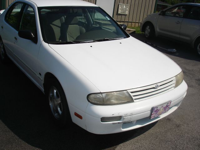 1997 Nissan Altima SE