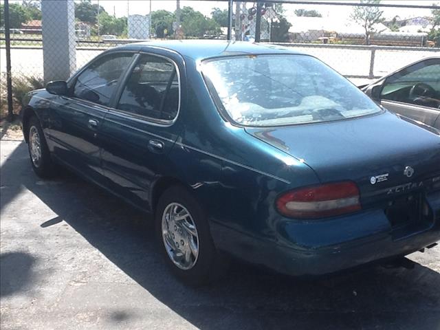 1997 Nissan Altima SE