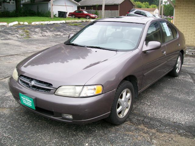 1998 Nissan Altima SE