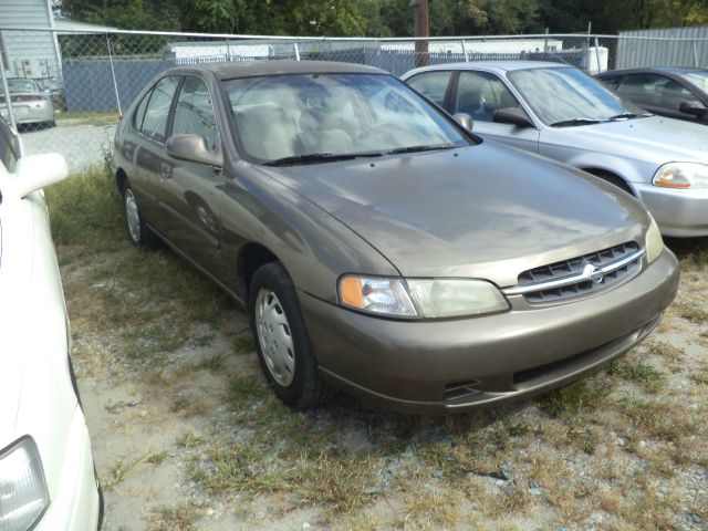 1998 Nissan Altima 3.0 Quattro