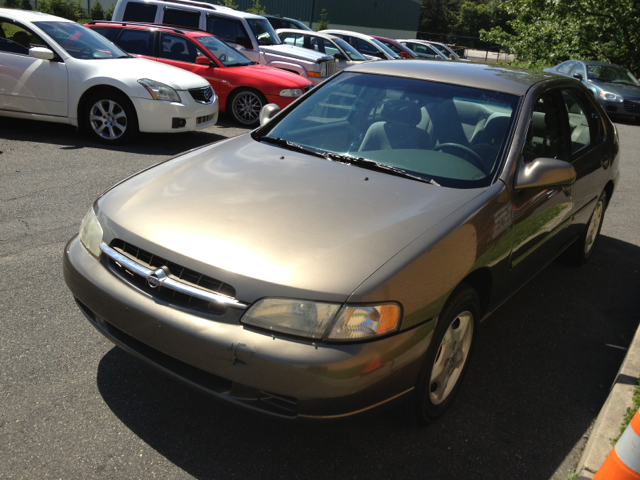 1998 Nissan Altima 6 Speed Transmision