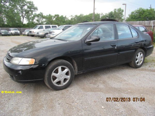 1998 Nissan Altima W/nav.sys