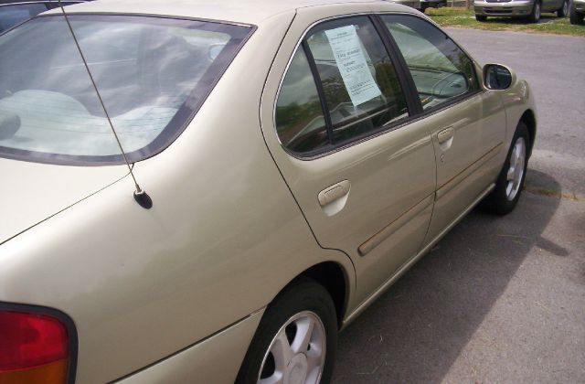 1998 Nissan Altima 3.0 Quattro