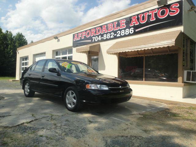 1998 Nissan Altima 3.0 Quattro