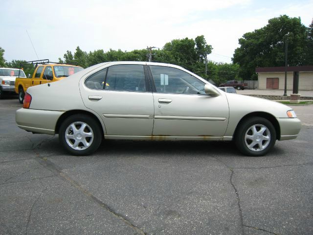 1998 Nissan Altima W/nav.sys