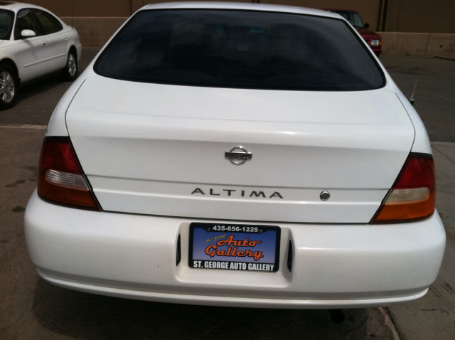 1998 Nissan Altima W/nav.sys