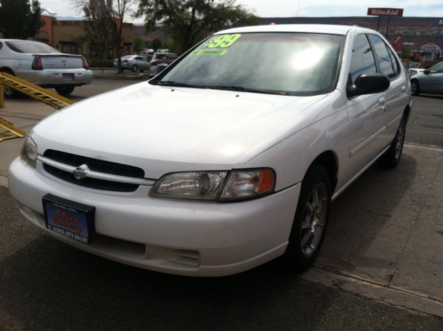 1998 Nissan Altima W/nav.sys