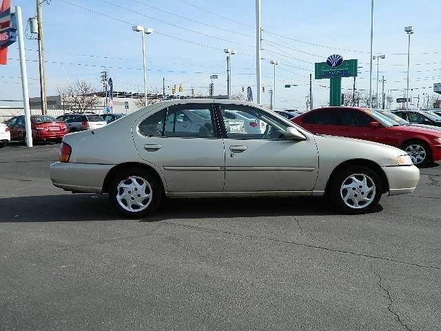 1999 Nissan Altima CL 3.