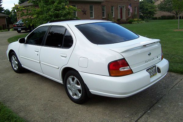 1999 Nissan Altima 3.0 Quattro