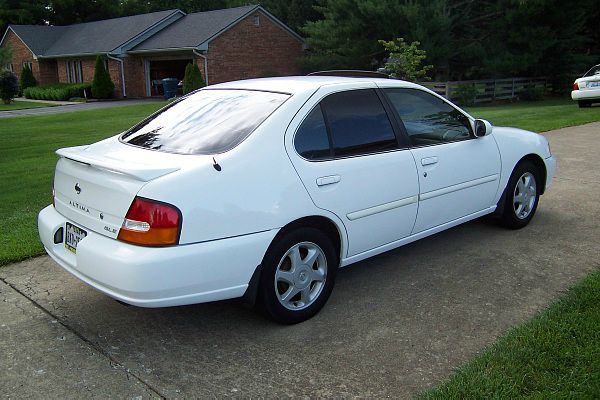 1999 Nissan Altima 3.0 Quattro