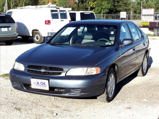 1999 Nissan Altima Unknown