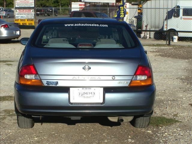 1999 Nissan Altima Unknown