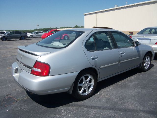 2000 Nissan Altima SE