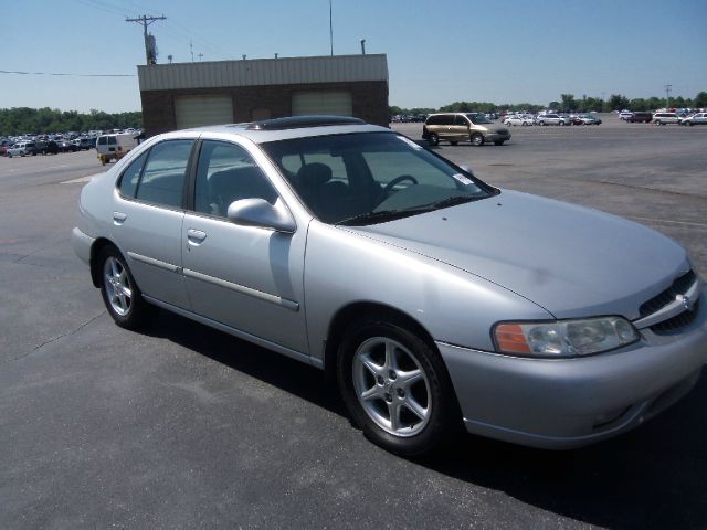 2000 Nissan Altima SE