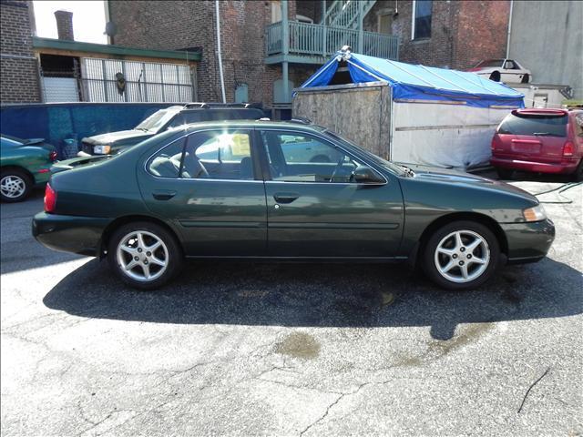 2000 Nissan Altima SE