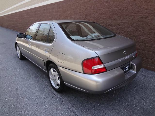 2000 Nissan Altima SE