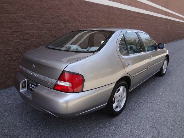 2000 Nissan Altima SE