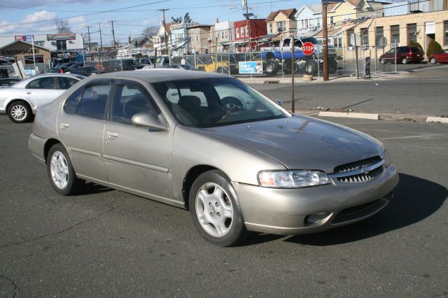 2000 Nissan Altima 3.0 Quattro