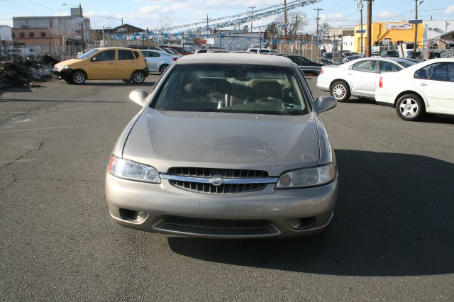 2000 Nissan Altima 3.0 Quattro