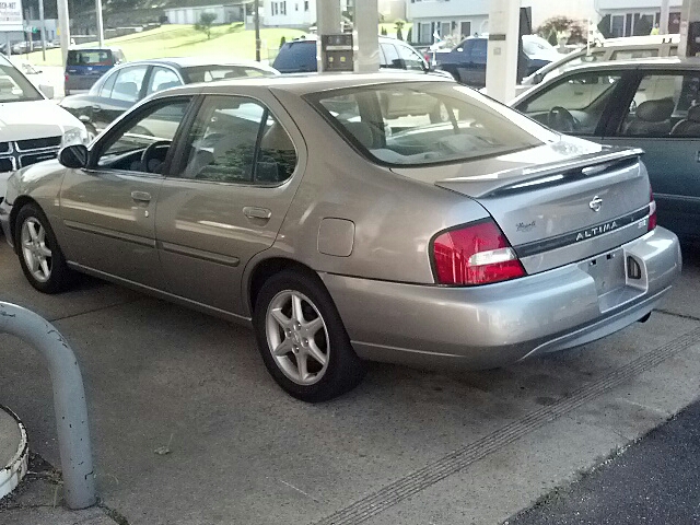 2000 Nissan Altima SE