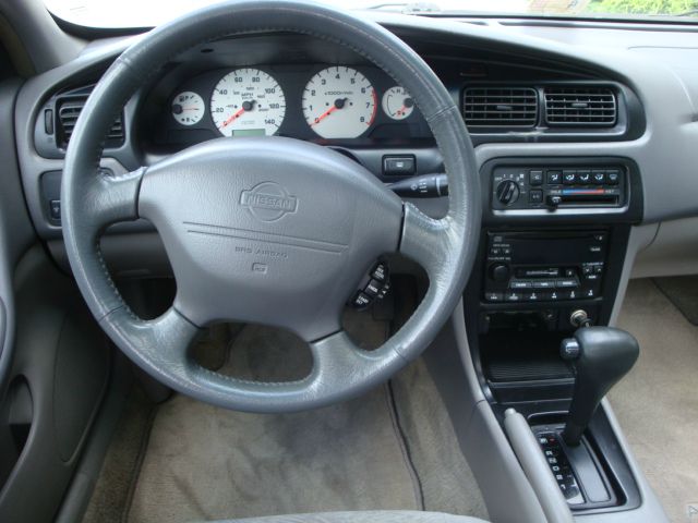 2000 Nissan Altima SE