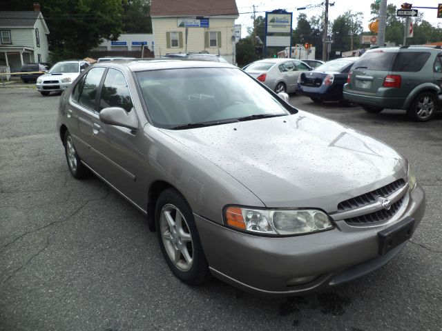 2000 Nissan Altima SE