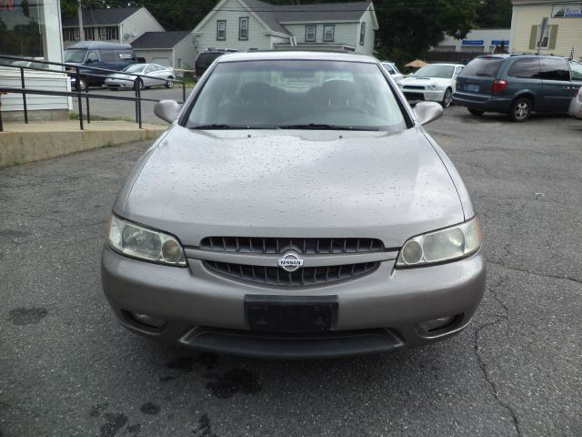 2000 Nissan Altima SE