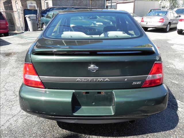 2000 Nissan Altima SE