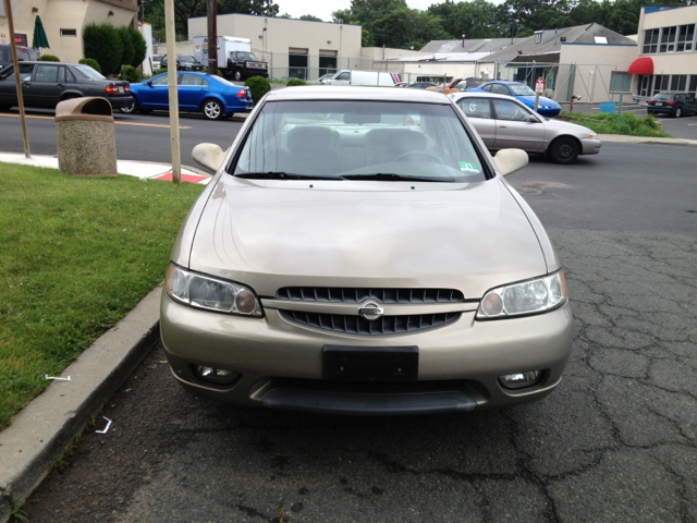 2000 Nissan Altima SE