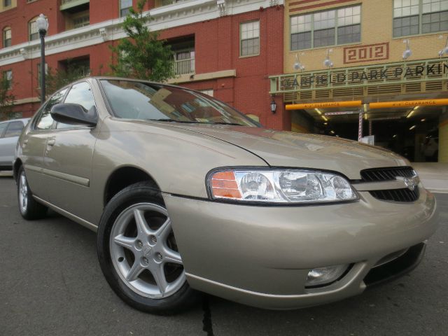 2000 Nissan Altima SE